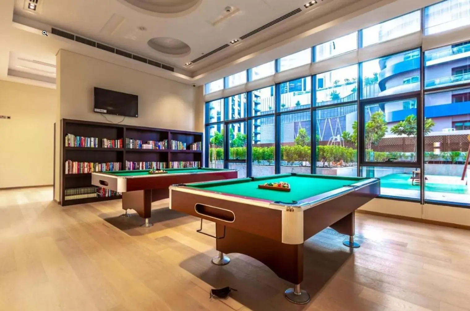 Blueground Rp Heights Pool Garage Dxb-795 Apartment Dubai