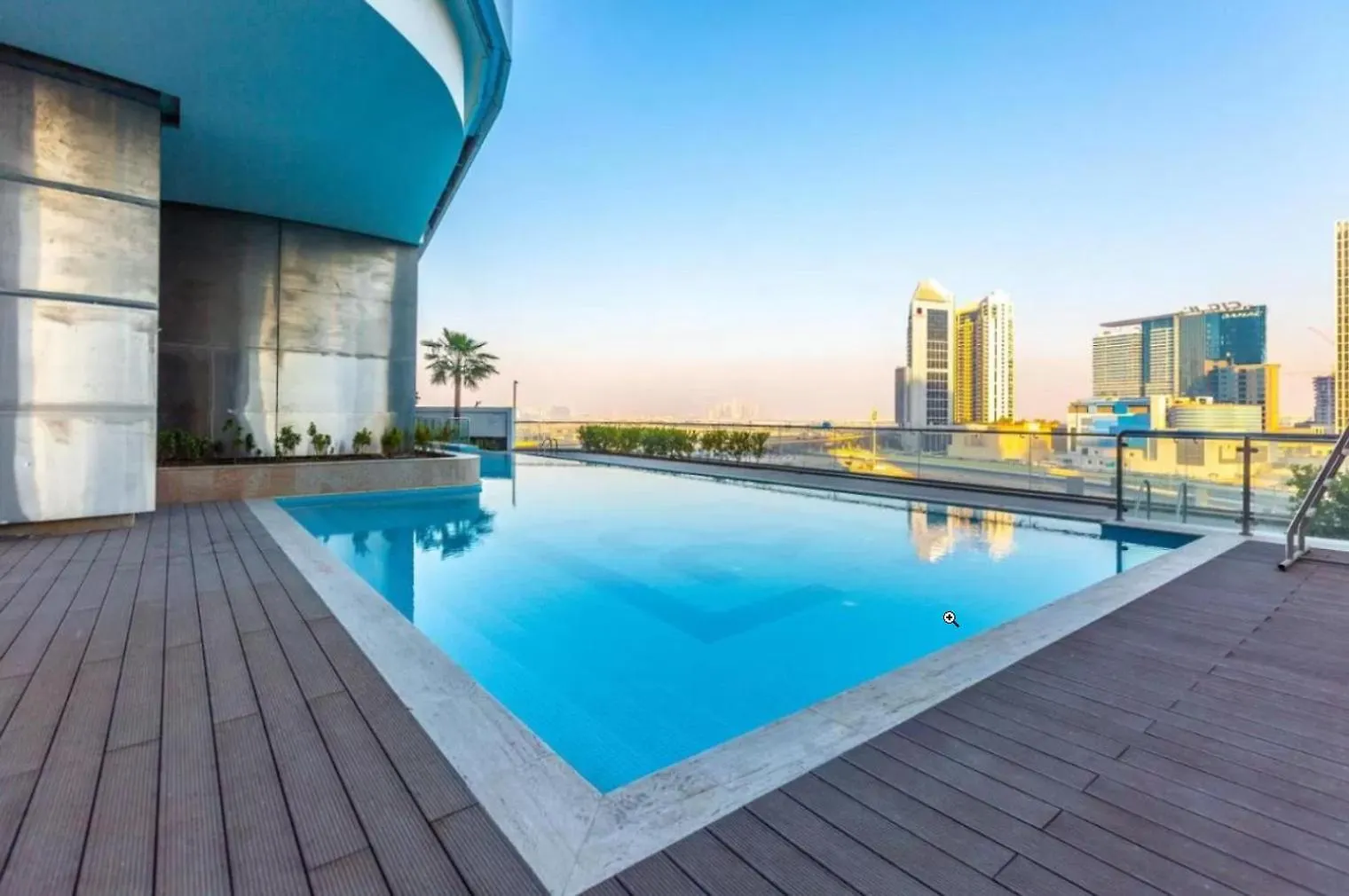 Blueground Rp Heights Pool Garage Dxb-795 Apartment Dubai